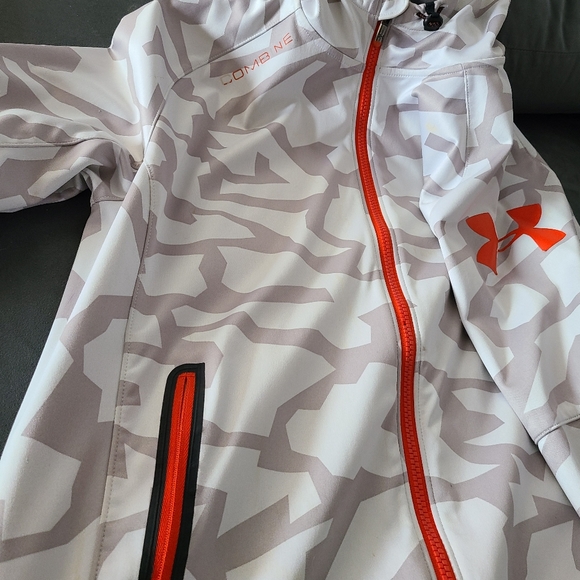 Under Armour jogging jacket - Picture 3 of 5